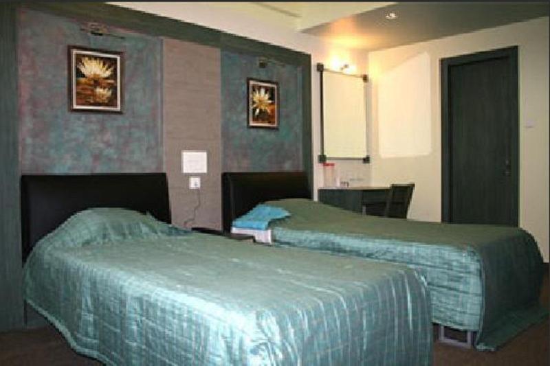 Hotel Majestic Shillong Exterior photo