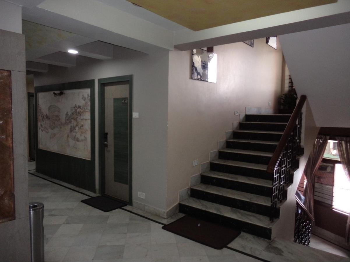Hotel Majestic Shillong Exterior photo