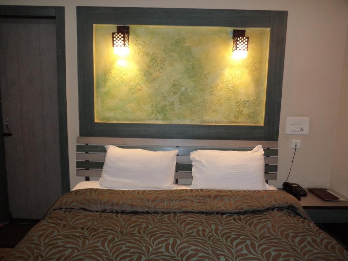 Hotel Majestic Shillong Exterior photo