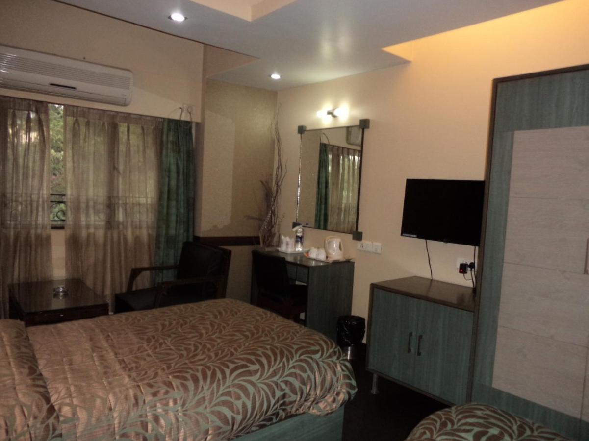 Hotel Majestic Shillong Exterior photo