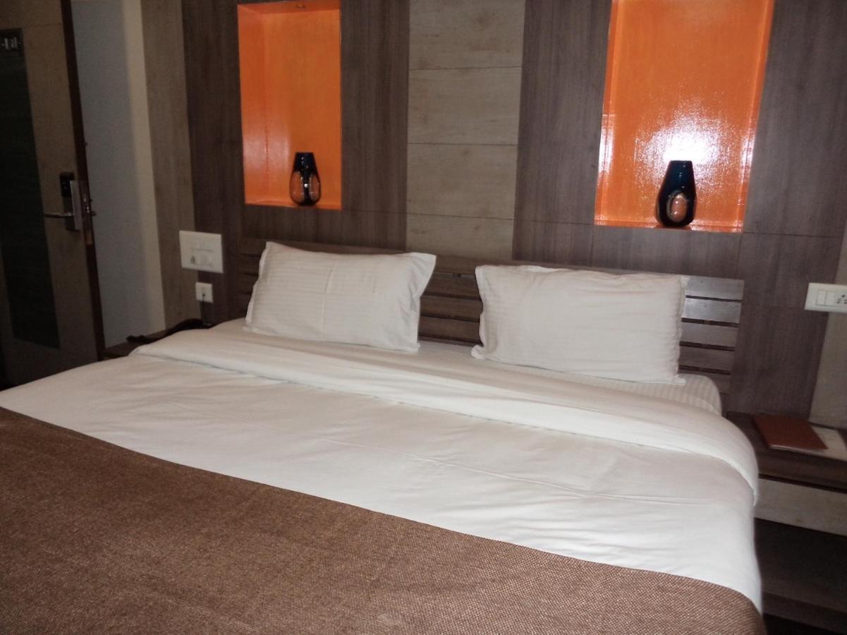 Hotel Majestic Shillong Exterior photo